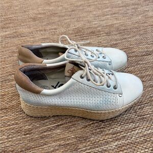 OTBT Meridian Women’s Ivory Leather Espadrille Platform Sneakers Size 7.5M